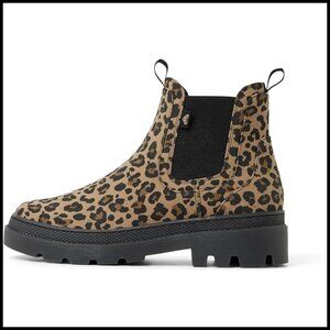 Water-Resistant Chelsea Ankle Boots with Lug Sole, Slip-On Design